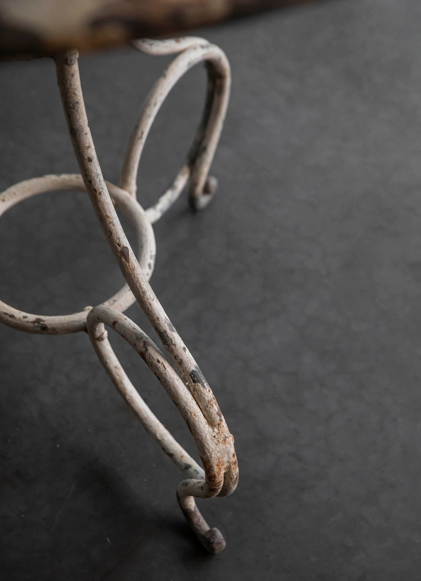 MESA DE JARDÍN ART NOVEAU