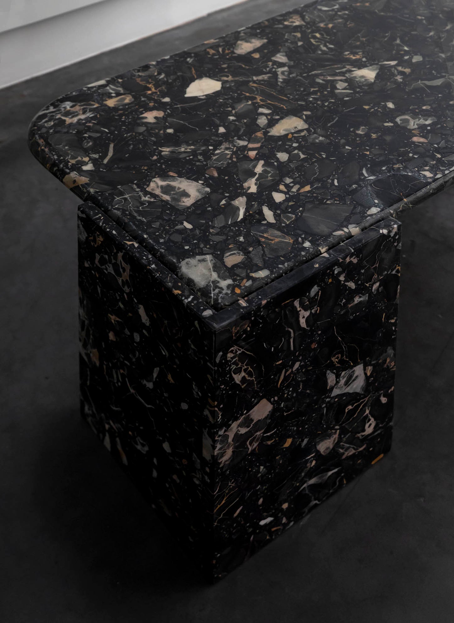 MESA DE CENTRO DE MÁRMOL