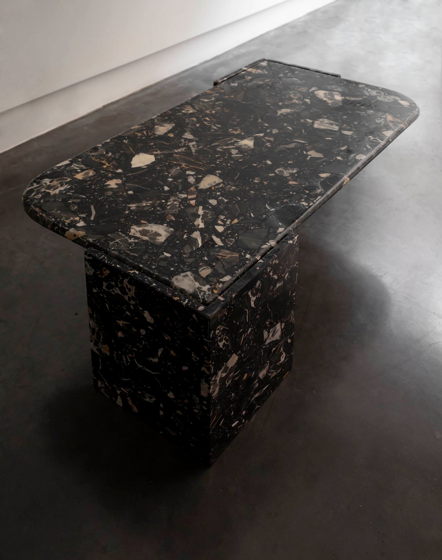 MESA DE CENTRO DE MÁRMOL