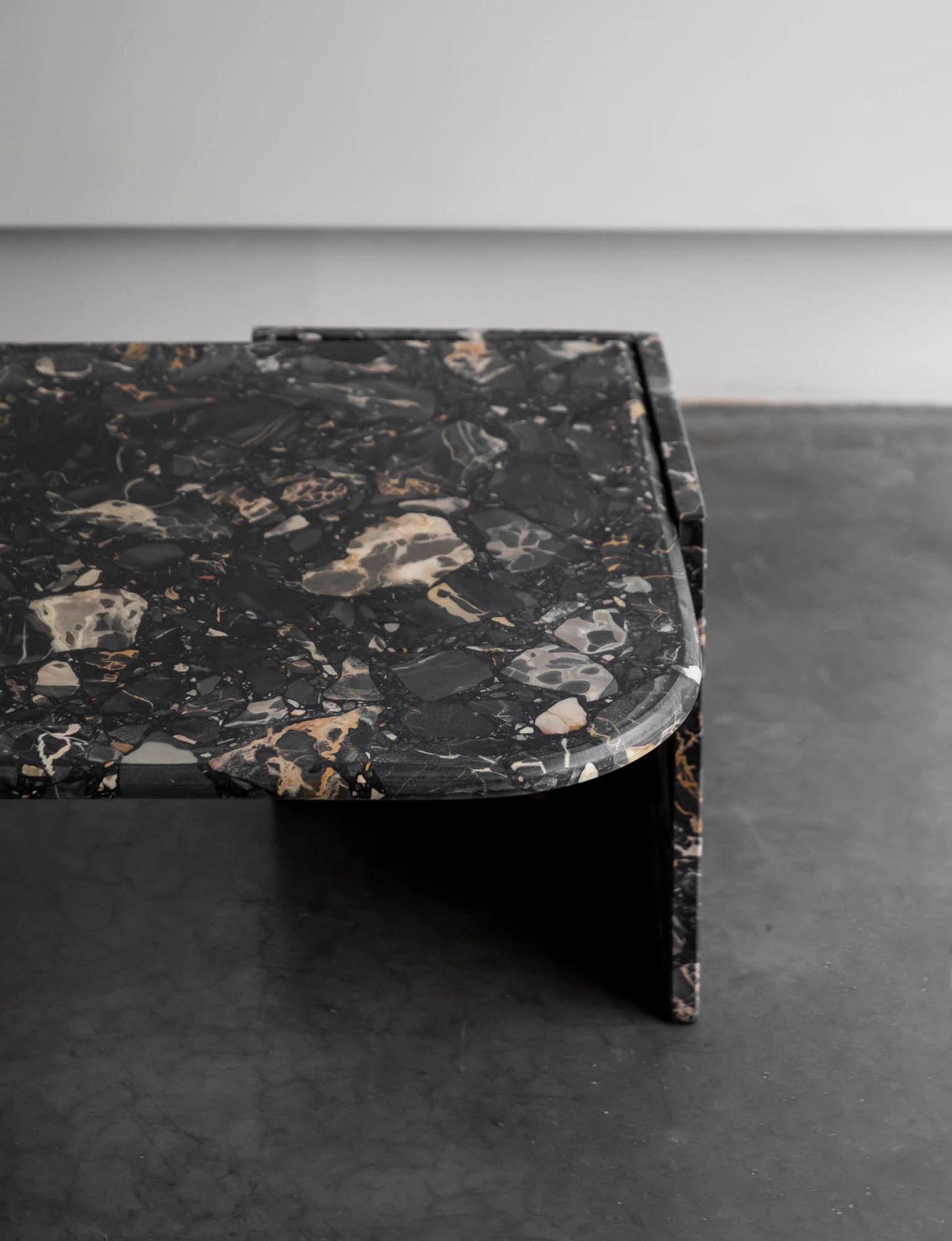 MESA DE CENTRO DE MÁRMOL