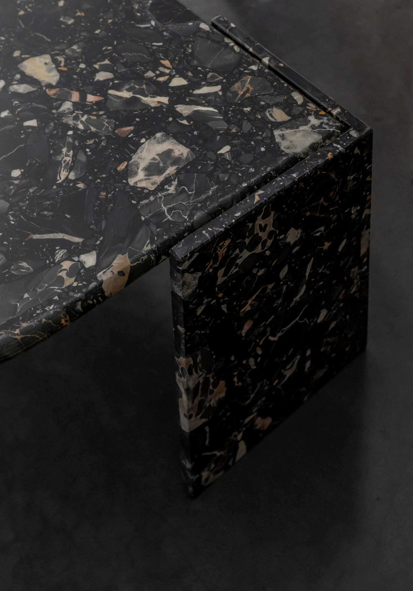 MESA DE CENTRO DE MÁRMOL