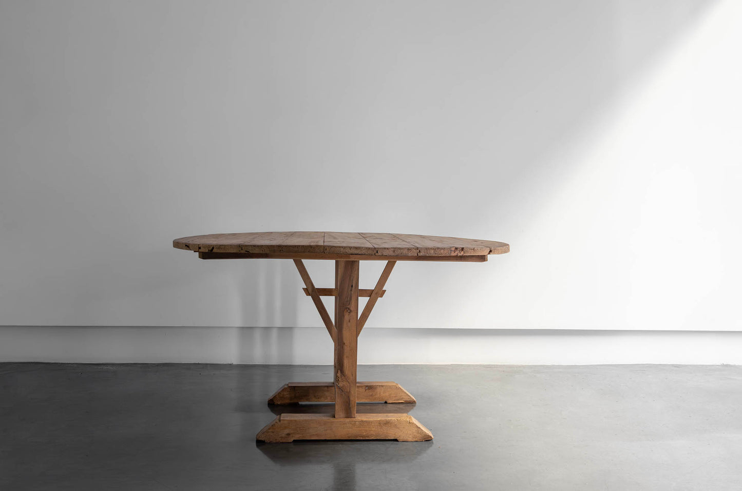 MESA DE VENDIMIA EN MADERA DE ROBLE