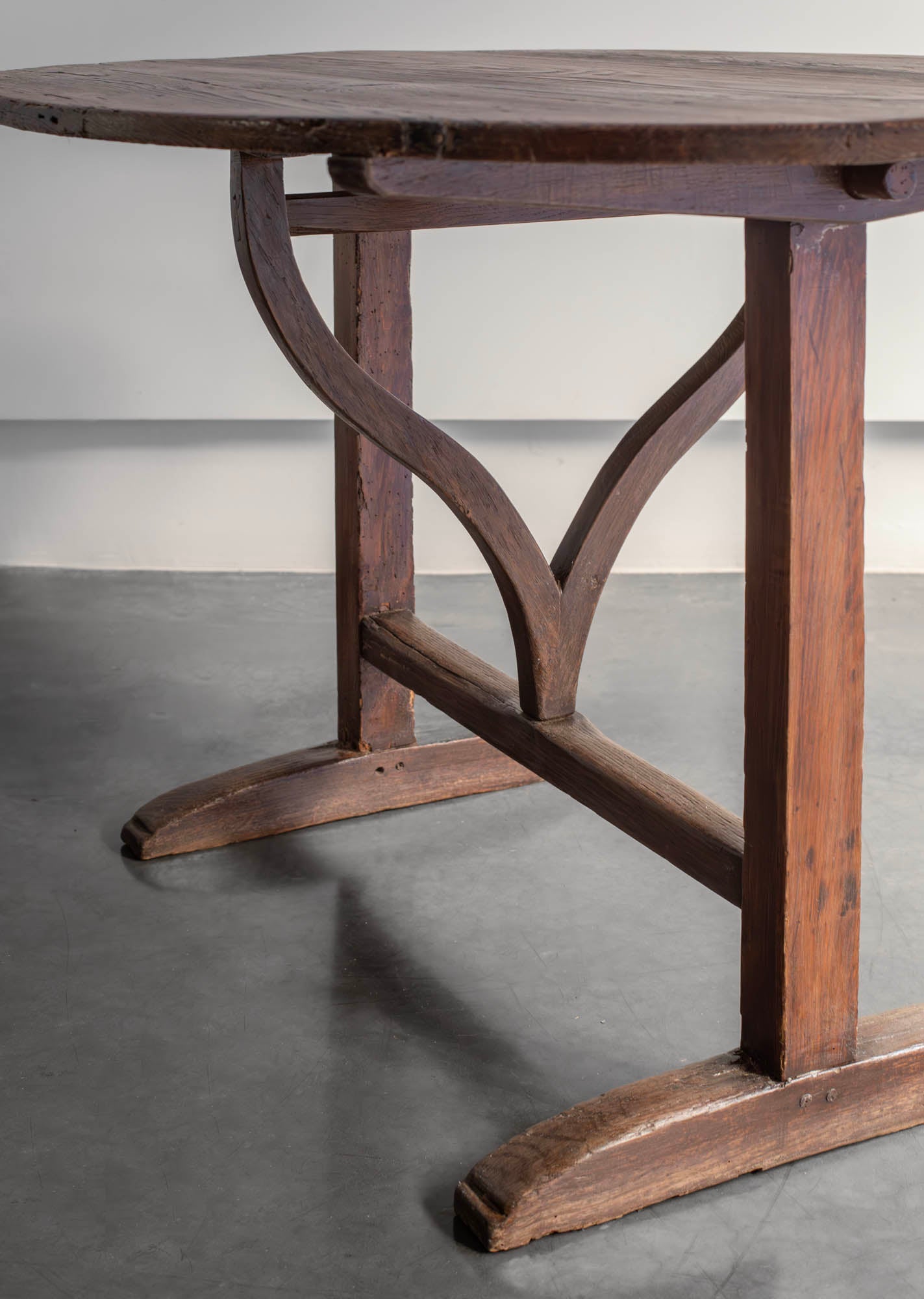 MESA DE VENDIMIA EN MADERA DE ROBLE