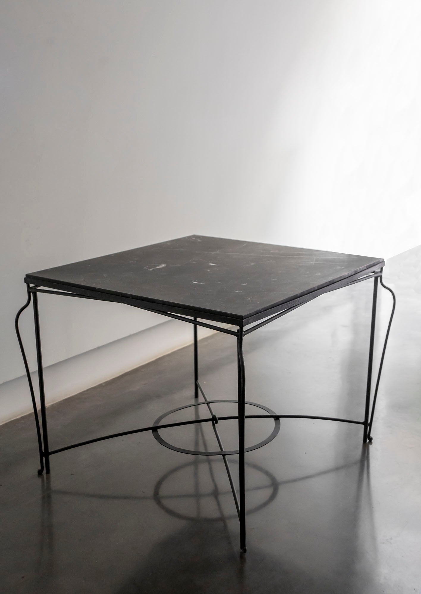 MESA DE ESTILO RECONSTRUCTION