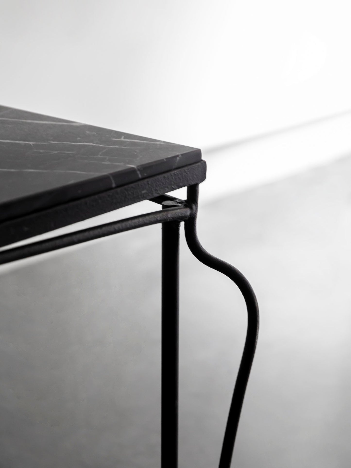 MESA DE ESTILO RECONSTRUCTION