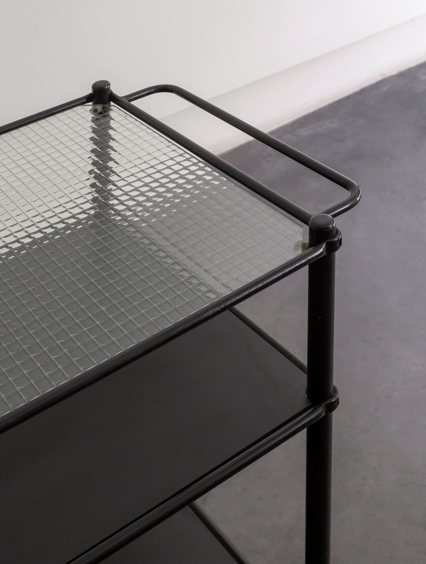 MESA DE SERVICIO HIGH-TECH