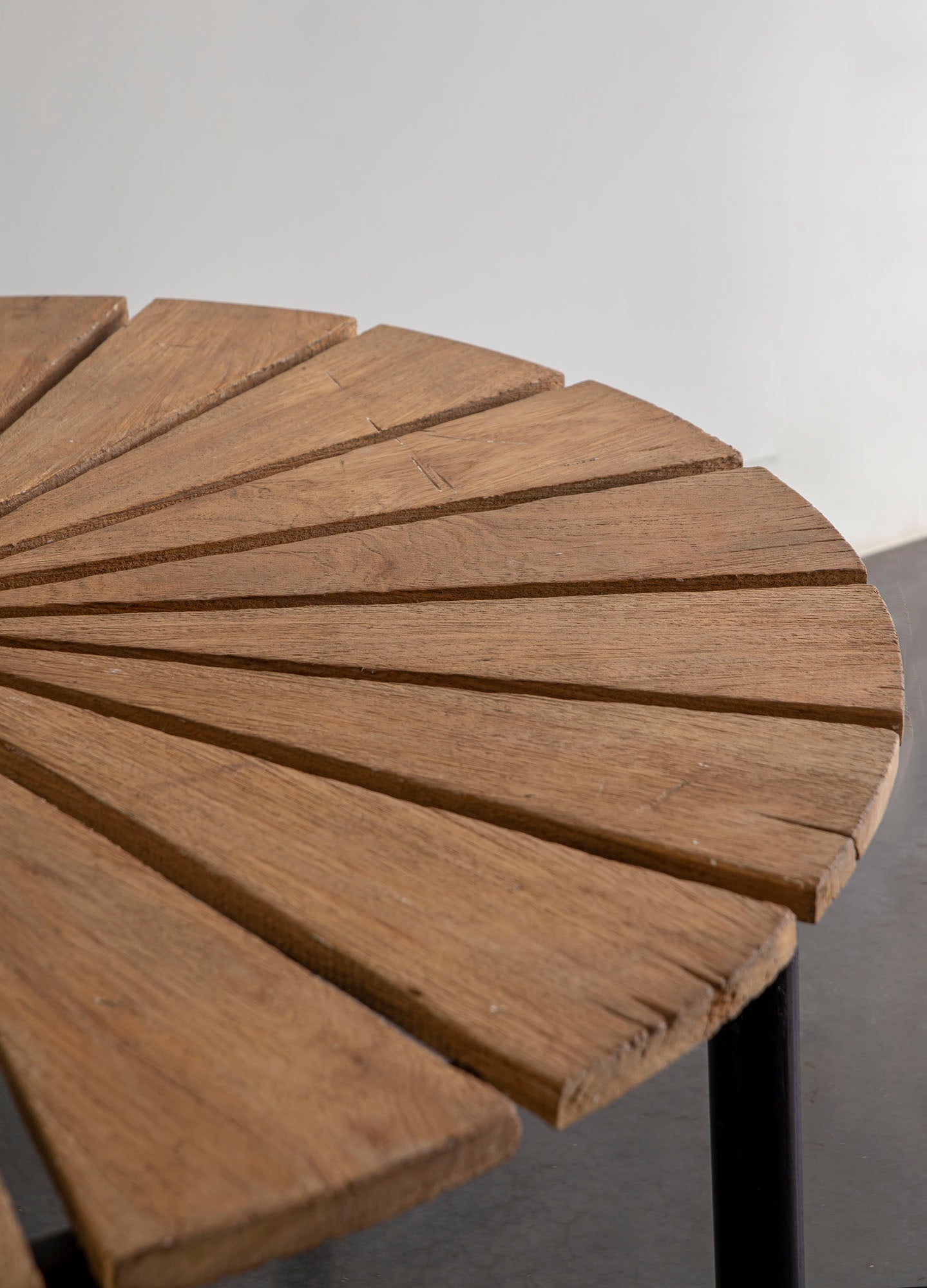 MESA CIRCULAR DE ROBLE