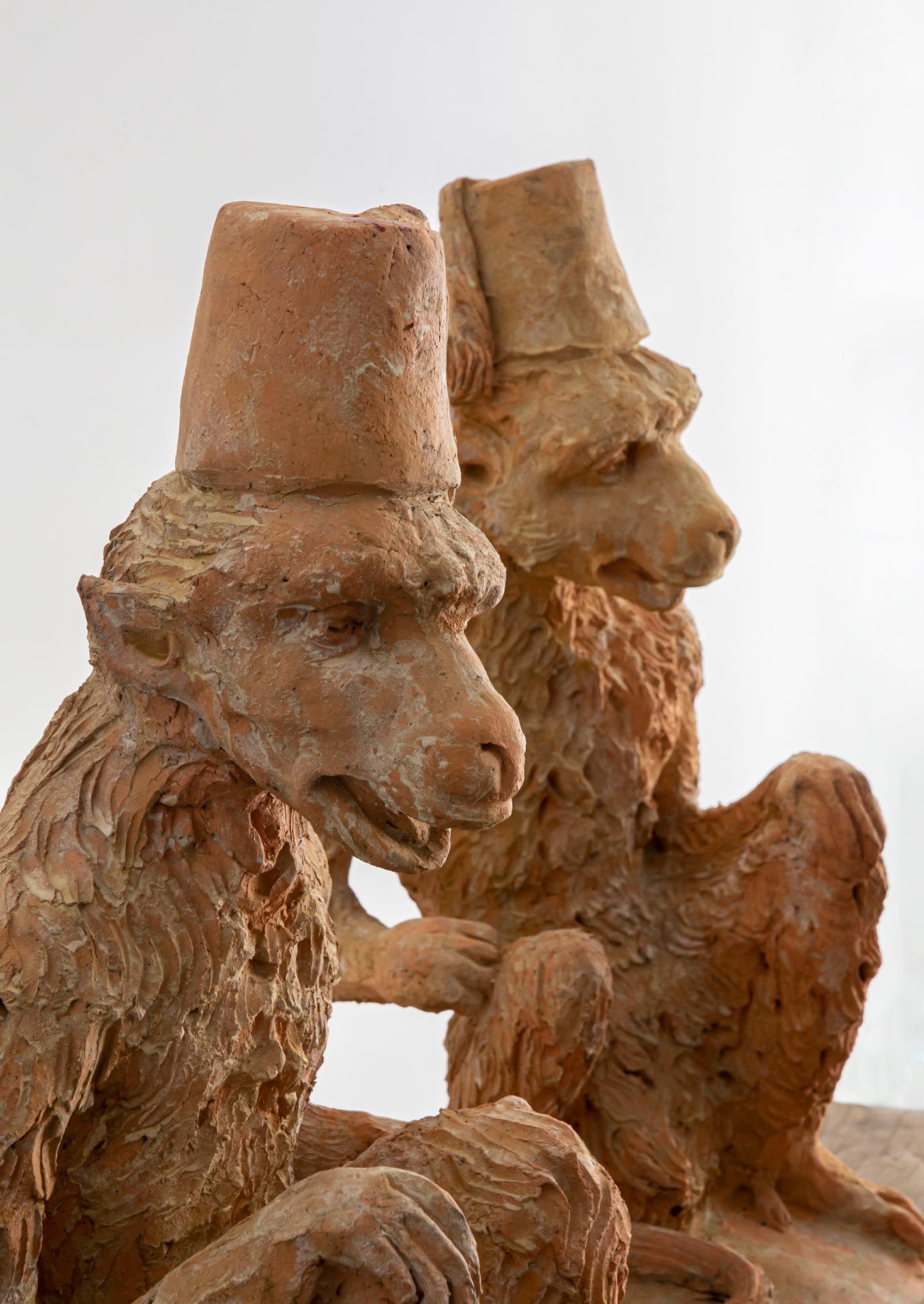 MONOS DE TERRACOTA