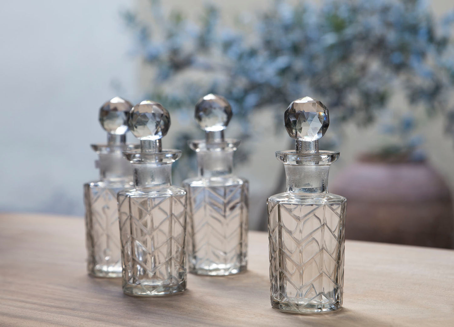 BOTELLA DE VIDRIO TALLADO