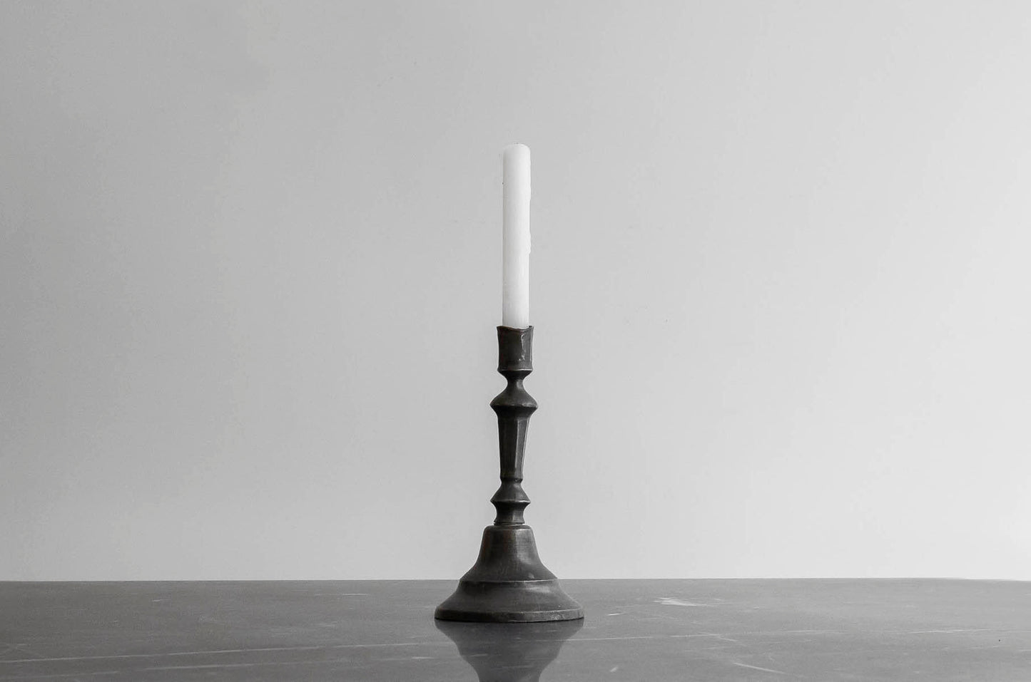 CANDELERO DE ESTAÑO PROCEDENTE DE LOIRET