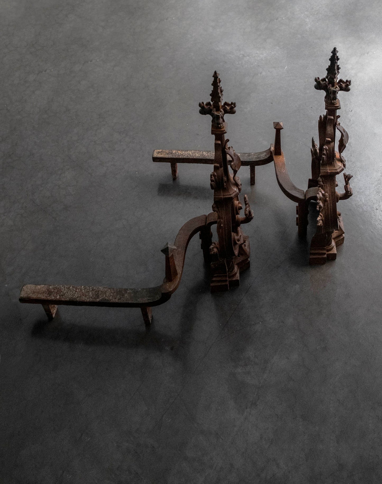 MORILLO DE CHIMENEA NEOGÓTICO