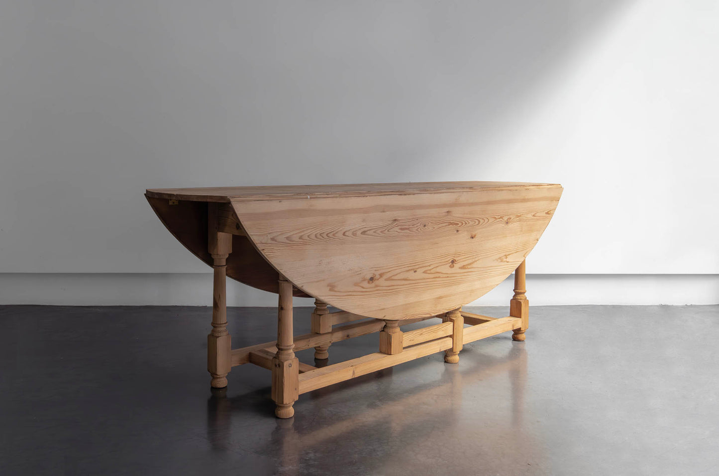 MESA DE ALAS PLEGABLE