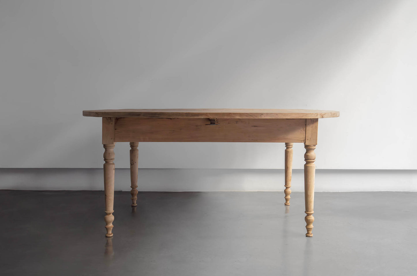 MESA DE COMEDOR PROVENZAL