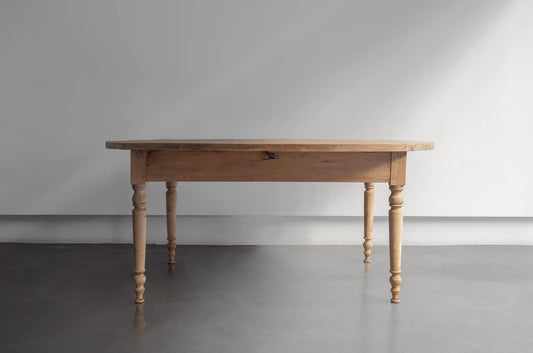 MESA DE COMEDOR PROVENZAL